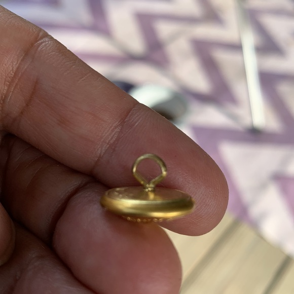 Waterbury replacement button - Picture 3 of 3